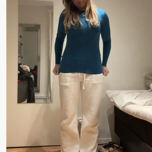 superfin tröja  - säljer denna topp som liknar intimissimi tröjan, då den tyvärr aldrig kommit till användning 🙏🏻🫶🏼