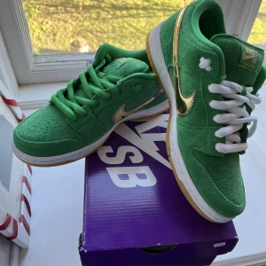 St Patrick Nike sb dunk - Storlek:39 Kvitto finns Kom mer privat för bilder Priset kan diskuteras 