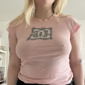 DC tshirt - Dc shoes babytee ca strl S super söt men används aldrig