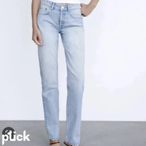 Zara jeans - Mid Rise zara jeans. Jag har vuxit ur dem och därav säljer. 