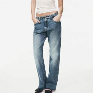 Helt nya lågmidjade jeans med prislappen på! 