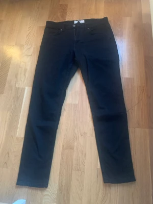 Bershka jeans  - Oanvända jeans, felfria, jeansen är tyvärr inte min storlek, köparen står för frakt. 😃