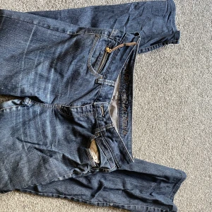 Jeans - Super fina blåa jeans från Esprit! Sparsamt använda’😊