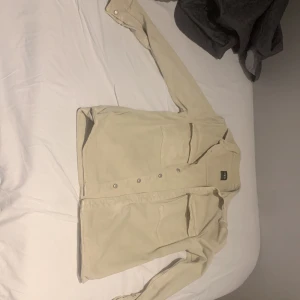 Zara Overshirt - Kan fraktas.