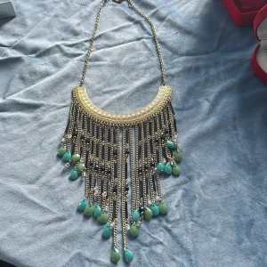 Indisk halsband  - Guld pläterad halsband 