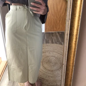 Cargokjol - I jättefint skick!! secondhand.