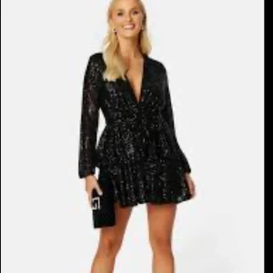 Söker!!! - Söker denna klänning!!