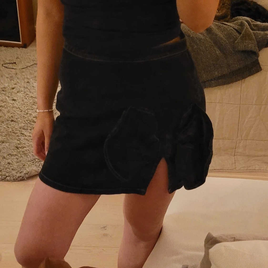 Svart denim minikjol  - 90