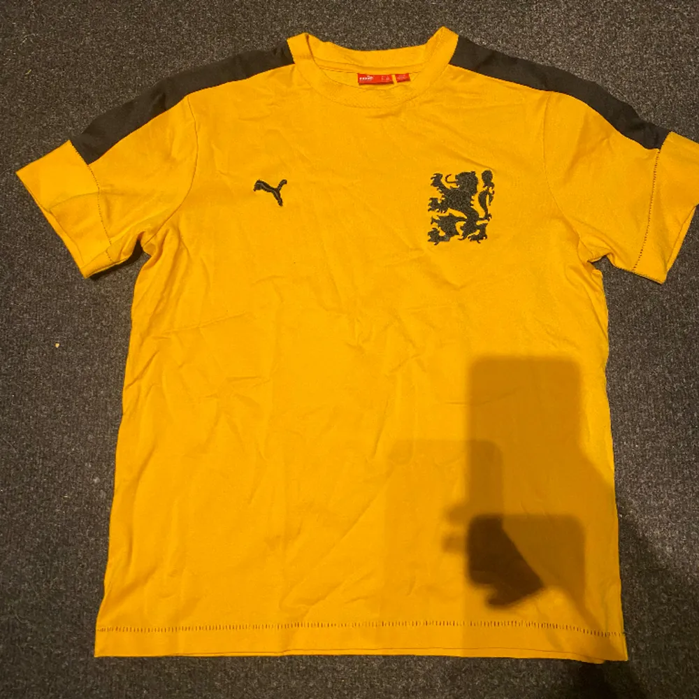 Borussia Dortmund T-Shirt. T-shirts.