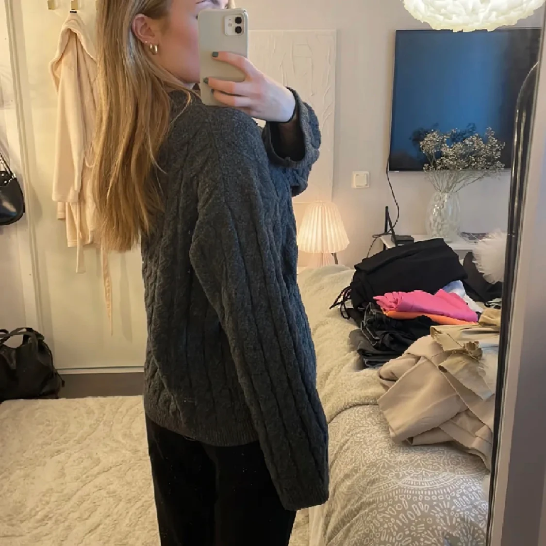 Mörkgrå kabestickad tröja  - 90