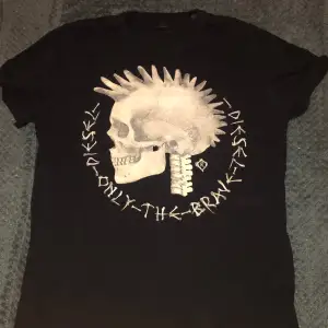 T-shirt L size  Diesel, deadhead  “only the brave”  Black colour 