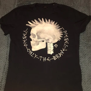 Diesel “only the brave”  - T-shirt L size  Diesel, deadhead  “only the brave”  Black colour 