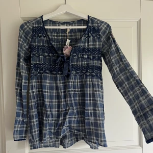 Odd Molly blus  - Oanvänd odd Molly blus stl 0, 34 med prislappen kvar. 