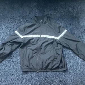 Nike Vindjacka - Bra skicka XL men passar L