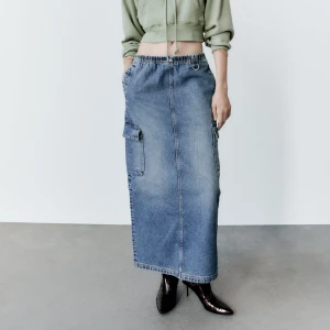 Cargo kjol  - Cargo kjol från Zara i strl M ❤️