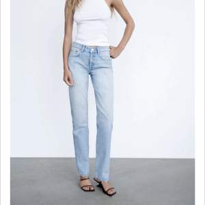 Säljer dessa zara jeans, köpta för 360kr