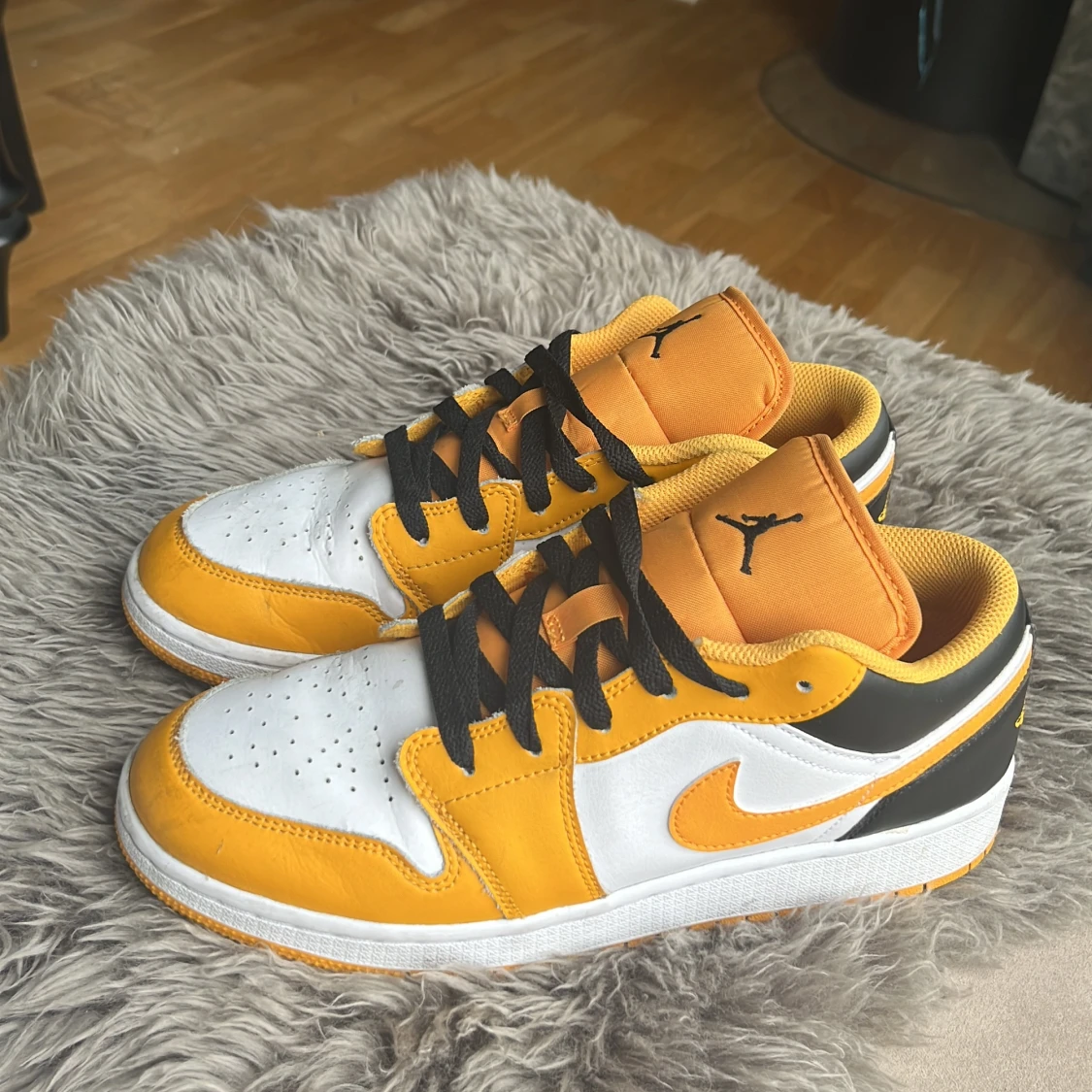 Air Jordan University gold  - 91