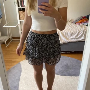 Volangkjol - Söt volangkjol😍