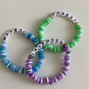 Armband  - Egengjorda armband med valfri text  