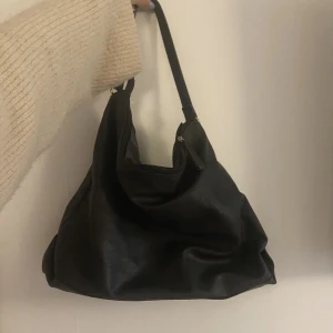 Väska - Jättefin och rymlig väska💓💓 