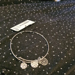 Armband - Nytt armband årislappkvar söker ny ägare