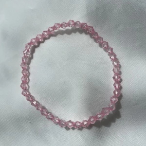 Armband  - Pärlarmband för 10kr+13kr frakt 