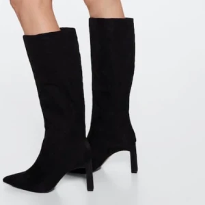 Mockastövlar med klack  - 9 cm klack, väldigt bra skick