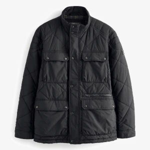 Vinterjacka - Vinterjacka från märket Next. Helt ny med prislappar. Skriv för fler bilder! Nypris 1200kr