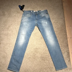 Replay anbass - Säljer nu mina replays då dom är för stora aldrig använda. Storlek 32