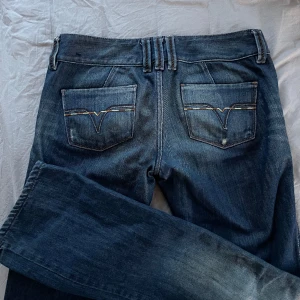 Diesel jeans - Lågmidjade diesel jeans🪩Fint skick🪩midjemått 40cm, innerbenslängden ca 83cm