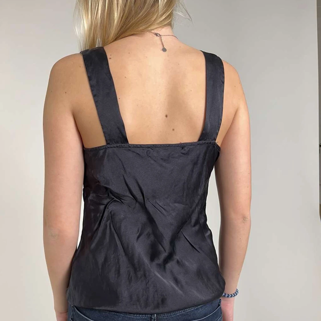 Svart topp i 100% silke - 90
