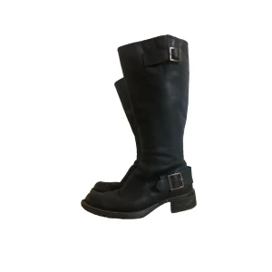 Timberland Biker Boots  - Jättefina biker aktiga boots från Timberland💋💋Köpta second hand men ändå bra skick, behöver tyvärr sälja då de inte passar mig‼️Pris kan diskuteras🙏
