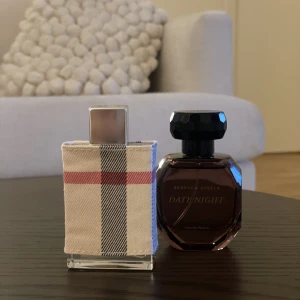 Parfymer (Dam) - Parfym 1 - Burberry (London for women) 400kr  Ord pris 1025kr  Parfym 2 - Rebecca Stella (beauty date night) 200kr  Ord pris 695kr  Båda endast testade.
