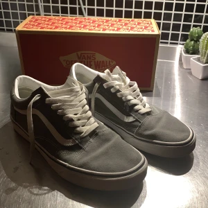 Vans skor - Säljer mina Vans skor, skick 8/10 skriv om du har några frågor 