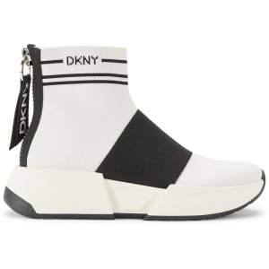 Säljer dessa DKNY sneakers i storlek 39, använda endast 1 gång. Skriv för egna bilder🤍