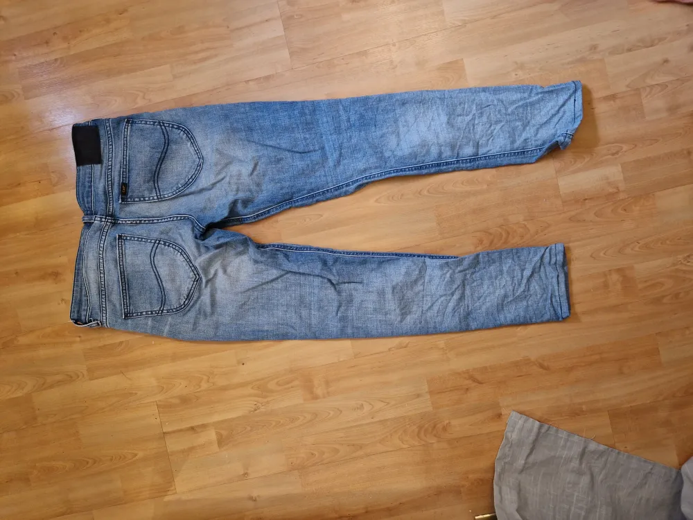 Jeans från Lee. Nyskick. . Jeans & Byxor.