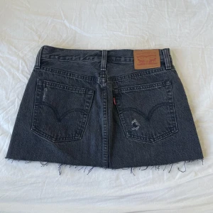 jeanskjol - använd köp nu! midja:70 längd:31😽