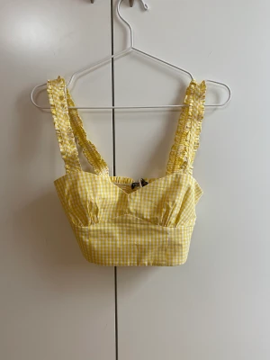 Zara topp - Oanvänd zara topp i strl XS🩷