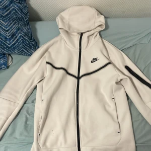 Nike tech fleece - Köptes förra året , helt fräsch och som ny