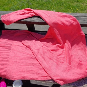 Rosa långärmad tröja - Super bekväm rosa tröja, perfekt året om 💖