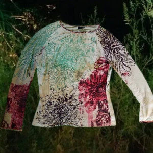 Rise 2D - Långärmad tröja med mönster.