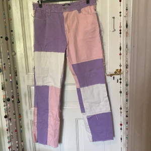 Jaded London jeans  - Rosa och lila jeans från Jaded London, mycket mjuka och stretchiga! 
