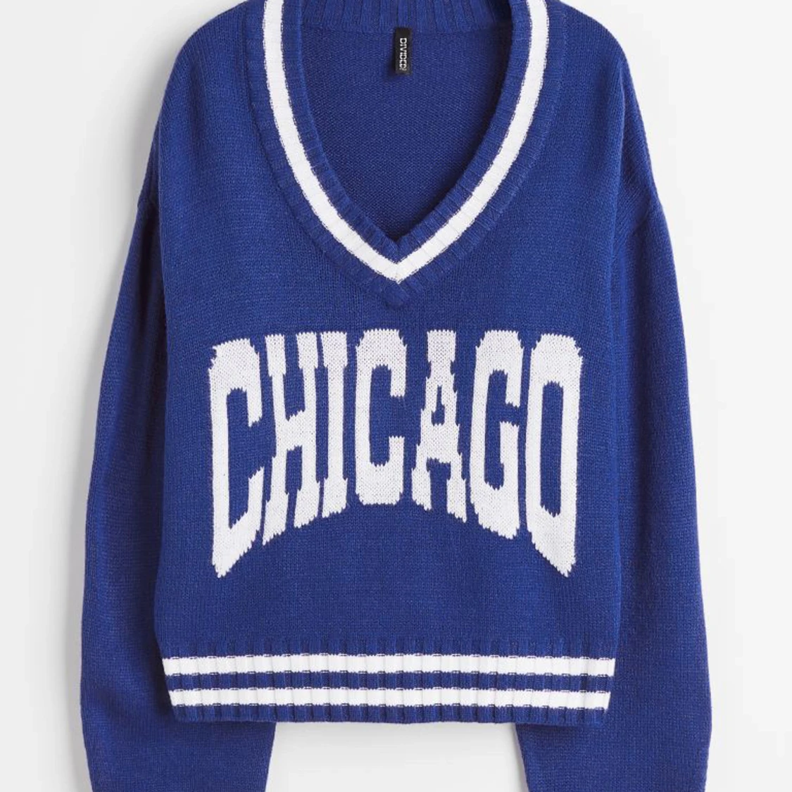 Stickad v-ringad tröja