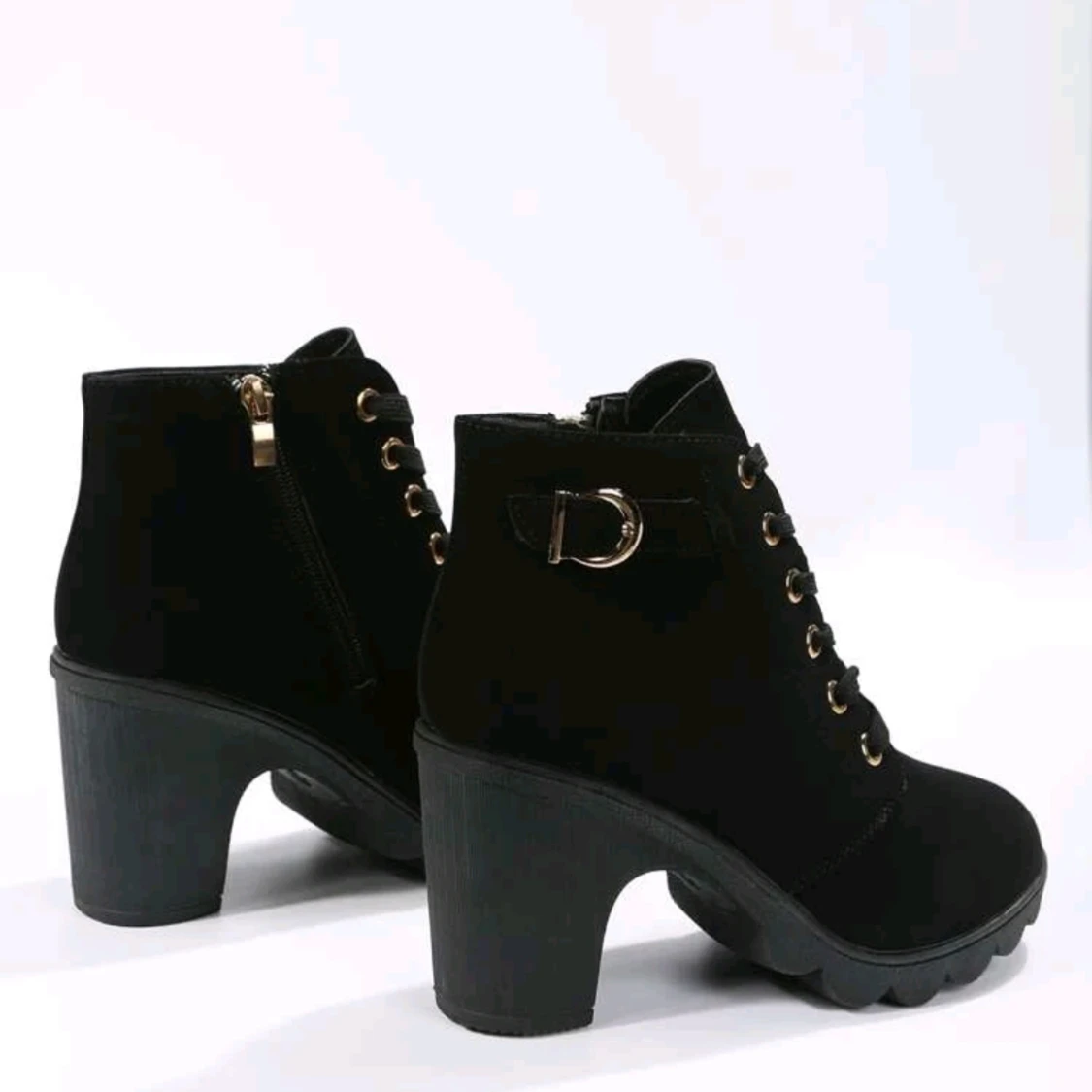 Stövlar med svarta klackar - 91