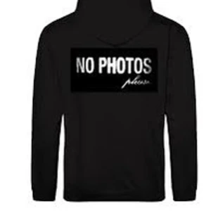  hoodie The cool elephant  - Aldrig använd, storlek M men liten i storleken 