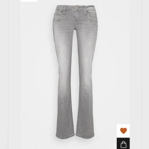 ltb- valerie- jeans bootcut - søker!!! ønsker å kjøpe disse buksene i str w 24-25/34-36❤️vær så snill å kontakt om du selger slike eller vet om noen🥰