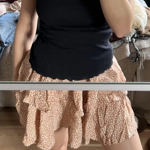 Kjol - Supersöt kjol med stretchig resår i midjan💓