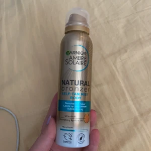 Brun utan sol - Köpt för 50kr säljes för 20. Aldrig använd då jag fick en annan