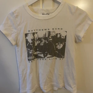 T-shirts  - T-shirt med tryck, ok skick