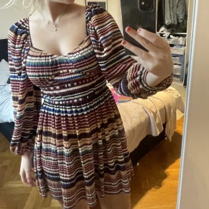 Klänning  - Aldrig använd